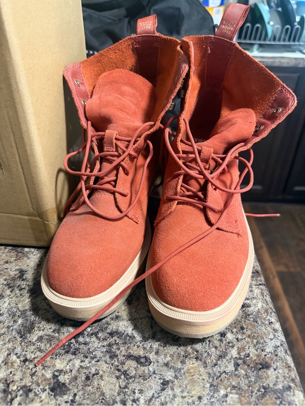 Sorel Evie Rust Orange Waterproof Suede Heeled Ankle Boots - Size 9